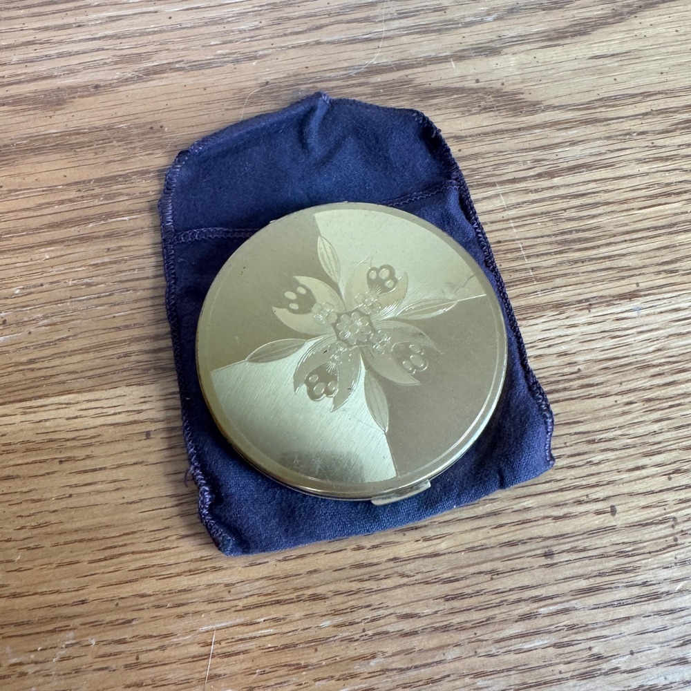 Vintage Elgin American Gold Tone Floral Etched Powder Compact Mirror Made in USA